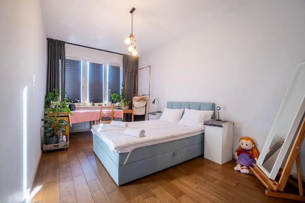 2 Bedroom - Praga Urban Nest Warszawa 0*,  Polen
