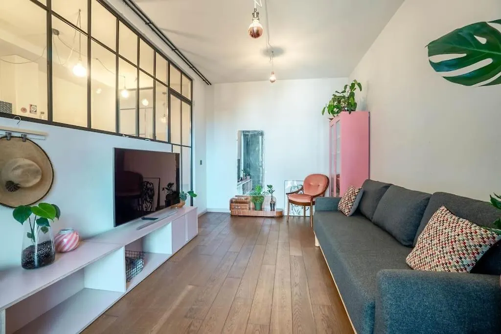 2 Bedroom - Praga Urban Nest Warsaw Poland